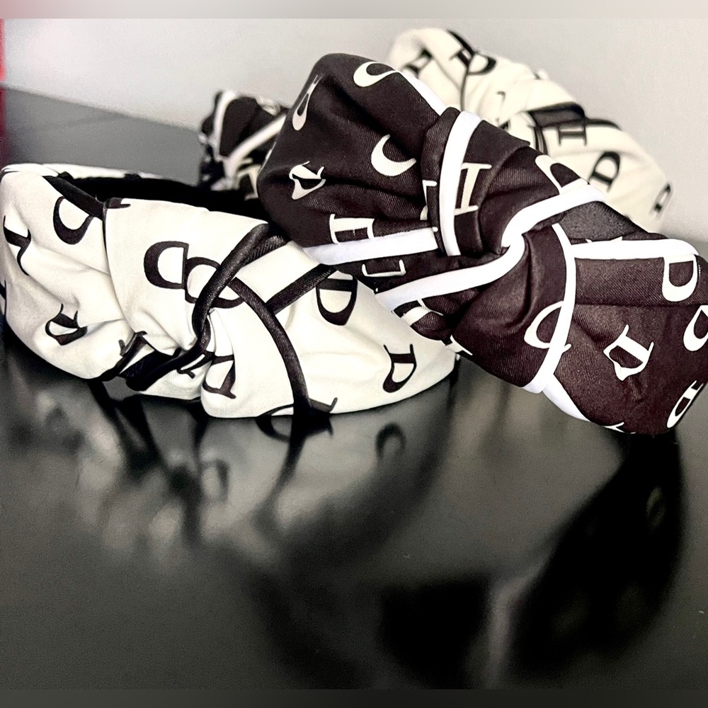 Fun Fashion NIP Headbands Choose Black or White